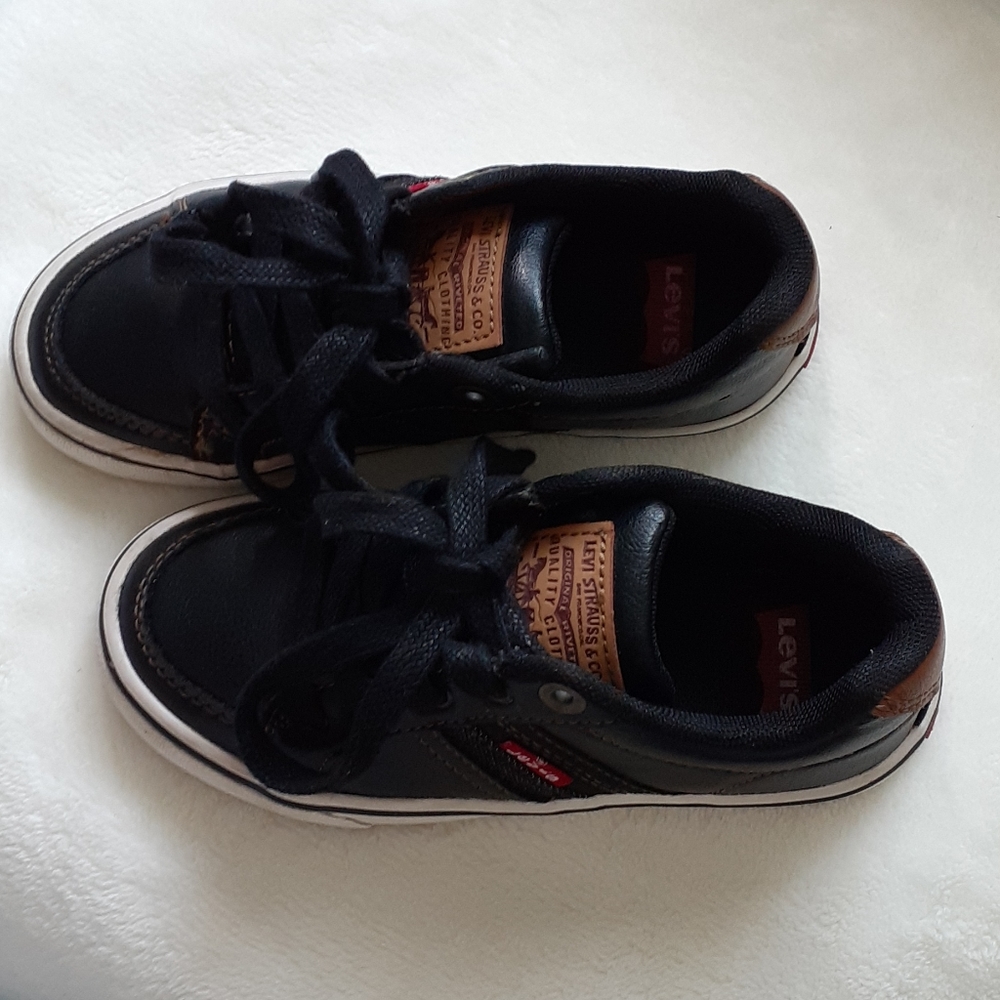 Levi's Kid Sneakers Size 11